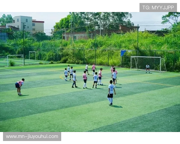 罗定市龙甲堡足球青训助力地方足球发展培养青少年足球人才 罗定市龙甲堡足球青训助力地方足球发展培养青少年足球人才